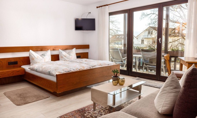 Ludwigshafen Appartement | Chambre 'Gästezimmer 2' avec balcon et Wi-Fi