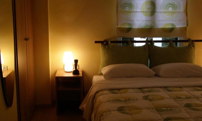 Kastoria Maison | Room "honeybee" in a neoclassical house