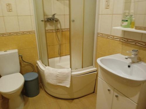 Babite Maison | Room in a Private House 15 min away from Airport