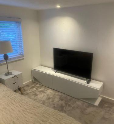 Waltham Cross Maison | Room in Cheshunt