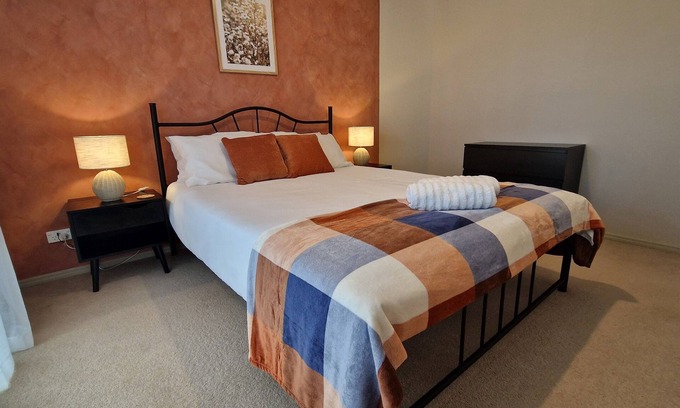 Urraween Maison | Room in shared house 4
