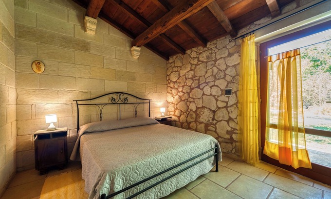 Vernole Appartement | Chambre 'Masseria Copertini - Angelo' avec Wi-Fi et climatisation