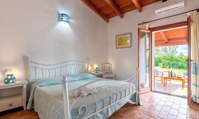 Santa Maria La Palma Appartement | Chambre "Matrimoniale" avec terrasse privée, Wi-Fi et climatisation
