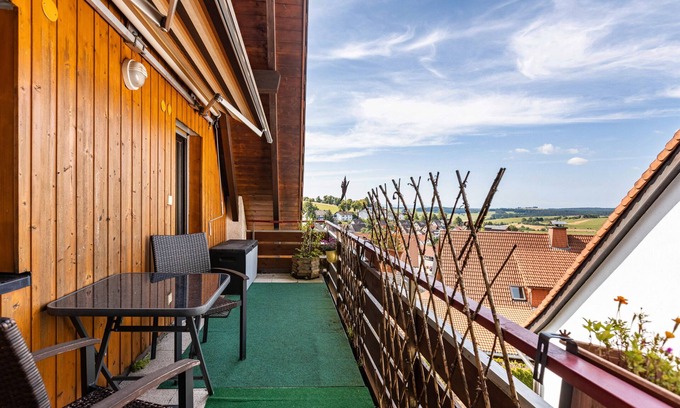 Bonndorf Appartement | Room 'Mit Balkon' with Balcony and Wi-Fi