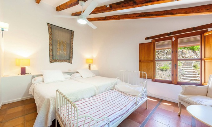 Puebla de Don Fadrique Appartement | Room 'Molino Del Machero' with Mountain View, Shared Pool and Wi-Fi