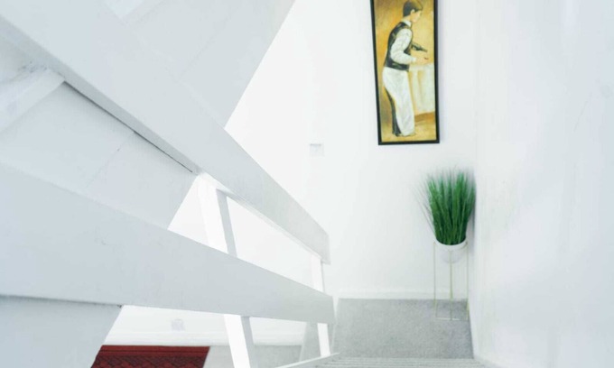 Leigh Maison | Room Number 3