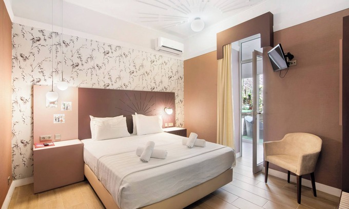 Se Appartement | Chambre 'Quarto Casal Comfort Plus 106' avec Terrasse Privée, Wi-Fi et Climatisation
