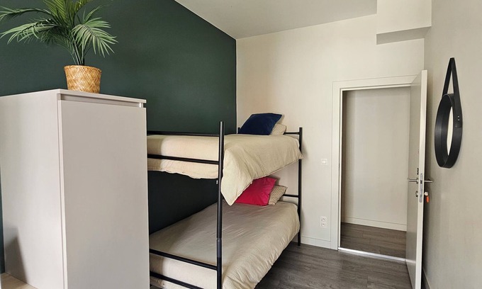St. Macharius Appartement | Room with bunk bed (3)