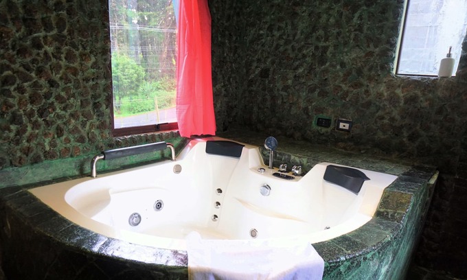 San Rafael de Heredia Maison | Room with Jacuzzi, Home Vacation Spa, Turkish bath, exfoliations...