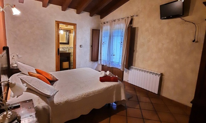 Valle de Carranza Appartement | Room with Mountain Views, Shared Garden and Wi-Fi