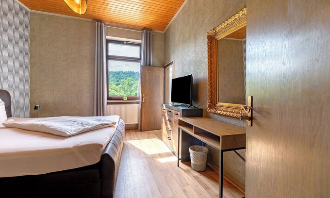 Pruem Appartement | Chambre 'Zimmer 1' avec Wi-Fi