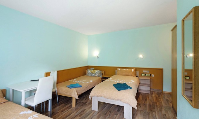 Markt Erlbach Appartement | Chambre 'Zimmer 15' avec Terrasse partagée, Jardin partagé et Wi-Fi