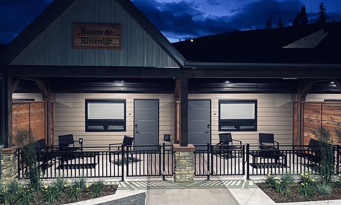 Golden Hôtel | Rooms at Riveredge