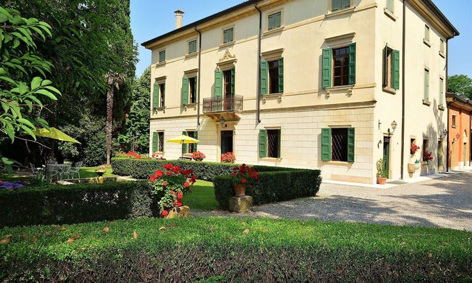 Corrubbio Lit Et Petit-Déjeuner | Chambres dans villa du 19ème siècle à Valpolicella