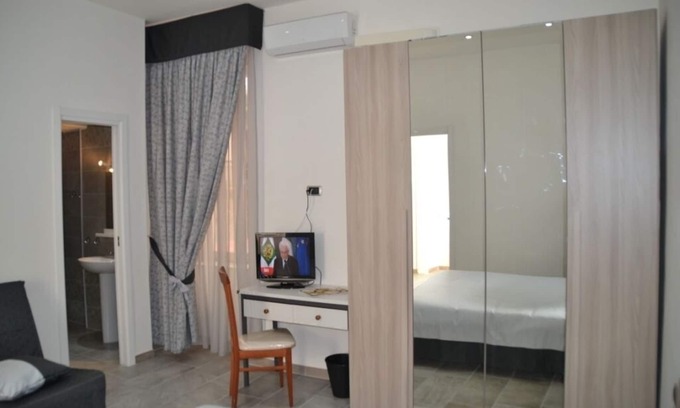 Naples Lit Et Petit-Déjeuner | Chambres en B&B dans le quartier de Chiaia, à 400 mètres du métro et à 500 mètres de la promenade Caracciolo