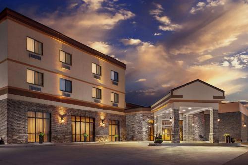 Dickinson Hôtel | Roosevelt Grand Dakota SureStay Collection by Best Western