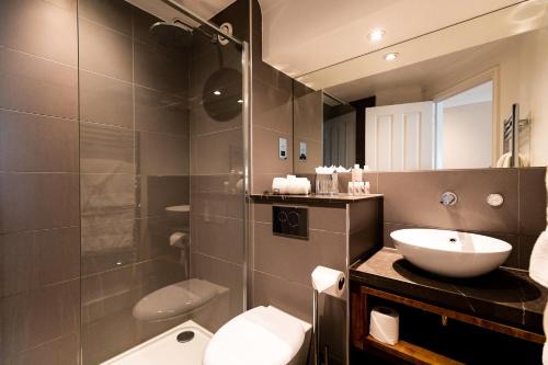 Village Hôtel | Rose And Crown Hotel