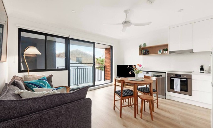 Rose Bay Appartement | Rose Bay Horizon Breezy Living near Beach and Ferry