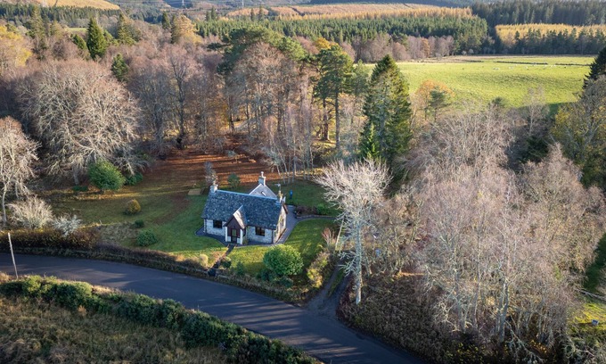 Inverarnie Maison | Rose Cottage by Interhome
