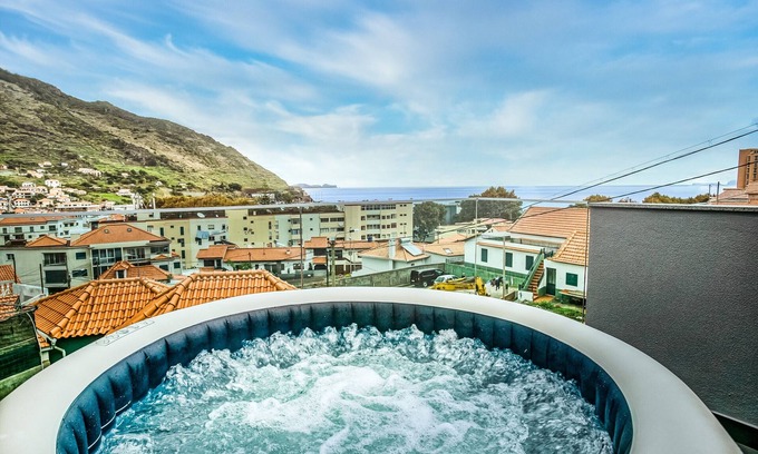 Machico Appartement | Rose House by Atlantic Holiday