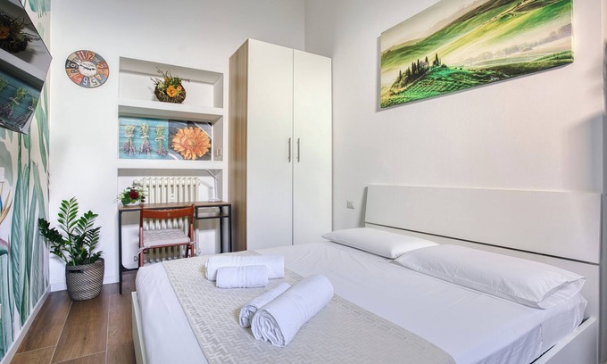 Chinatown Appartement | Rosmini13; Lil Gem in Sempione District