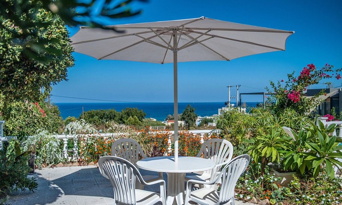 Kato Stalos Appartement | Rouladina Apt 4