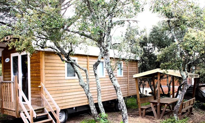 Junas Cabine | ROULOTTE Air-conditioned - 2 bedrooms - 26.08m²/Cicada, Grillon, Chardonnet, Mésange 4 people