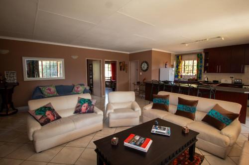 Tshwane Maison | Route 25 Farmstead