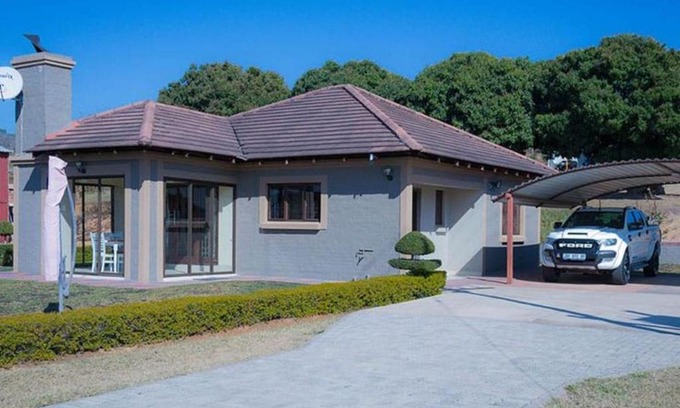 Mbombela Cabine | Rovy Villas Luxurious Chalet