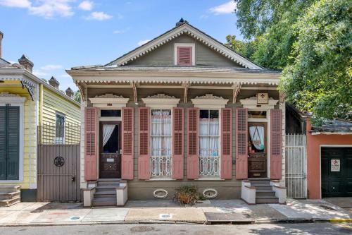 French Quarter Maison | Royal Barracks Guest House