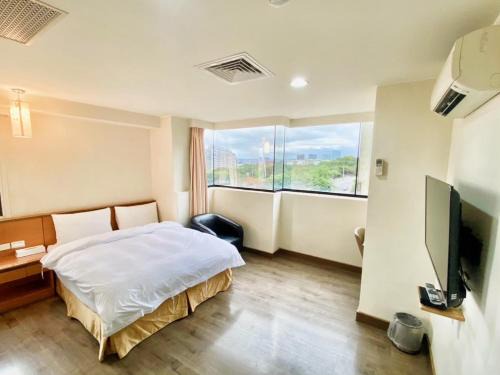 East District Hôtel | Royal Business Hotel (Self Check-in)