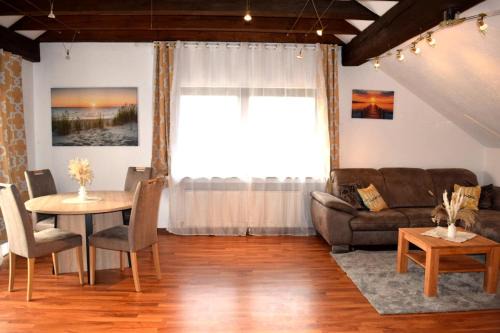 Luenen Appartement | Royal Home - Geräumige Ferienwohnung mit Balkon nahe Seepark Lünen und Dortmund!