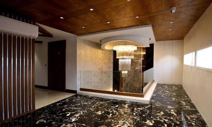 Karnal Hôtel | ROYAL LALIT Grand Hotel