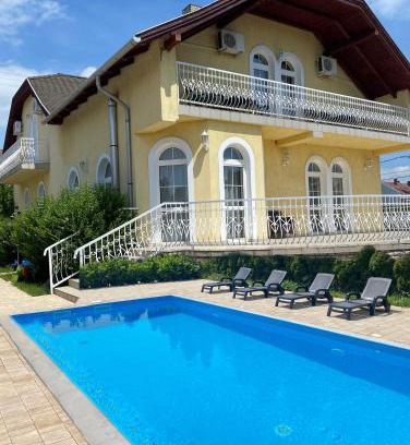 Balatonfured Maison | Royal Villa