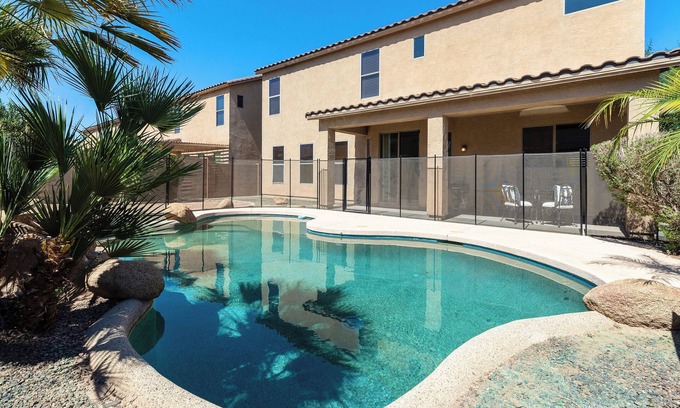 Sunset Farms Maison | Royalty in Black & White w/ Pool, 11 BED & Games & Events Allowed