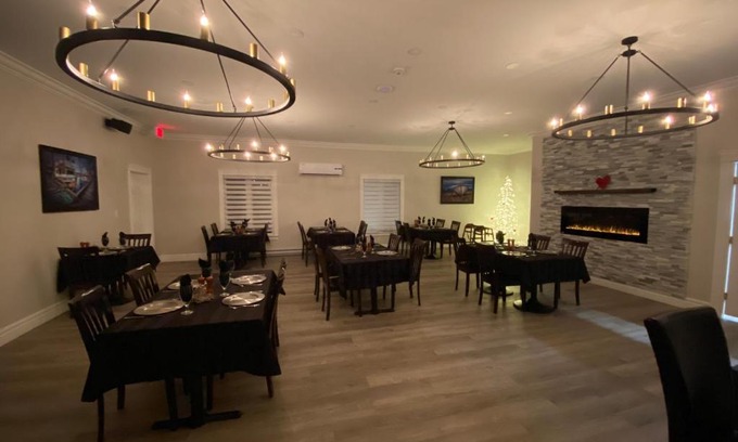King's Point Hôtel | Roy’s