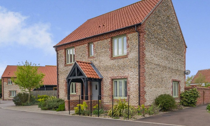 Bodham Maison | Rozanne Cottage - Three Bedroom House, Sleeps 5