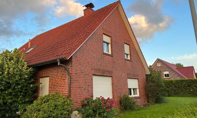 Krummhoern Maison | Ruheoase am Wasser- Kinder und Tierfreundlich mit 4 Schlafzimmern, Großem Garten