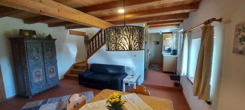 Rotthalmuenster Appartement | Ruhig gelegene Ferienwohnung im Grünen mit Terrasse und kleinem Garten