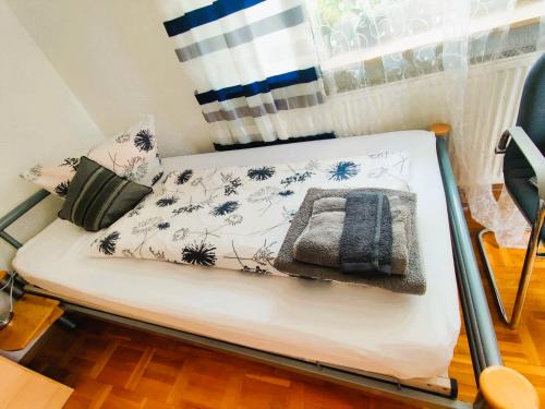 Laupheim Maison | Ruhige Zimmer in WG