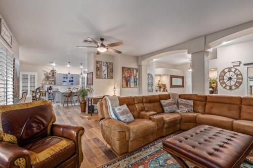 Sun Groves Maison | Runaway Bay Chandler home