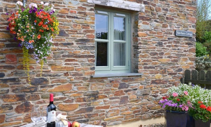 Grampound Cottage | Complexe rural 7 Lux Cottages, Hawthorn Cottage, avec de belles vues sud