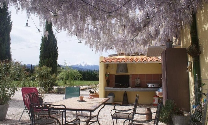 Ille-sur-Tet Cottage | Gite rural dans mas catalan du 19° au coeur des champs de pêchers du Roussillon