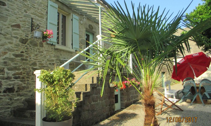 Beynat Cottage | Gîte rural Pura Vida 3 épis, pour les amoureux de la nature et des animaux !
