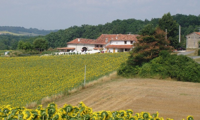 Boisne-la-Tude Maison | Rural gite for 4 with private terrace, shared large pool and games room