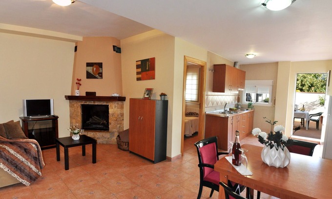 Guejar Sierra Appartement | Appartement rural Gitejar avec cheminée, à côté de la Sierra Nevada.
