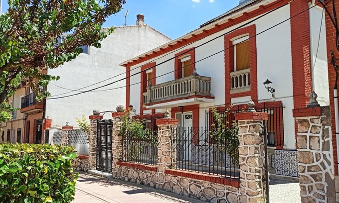 Villarejo de Salvanes Cottage | Gîte rural (location complète) Villa de charme pour 12 personnes