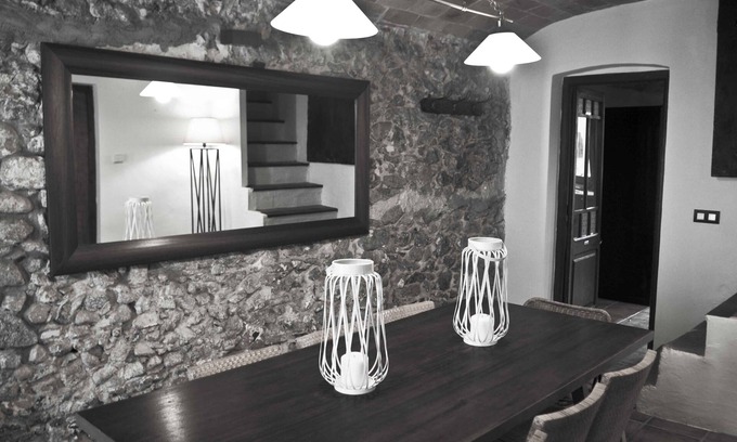Riudarenes Cottage | GITE RURAL CAN LLONGA RIUDARENES (GIRONA) IDEAL POUR LES FAMILLES ET GROUPES