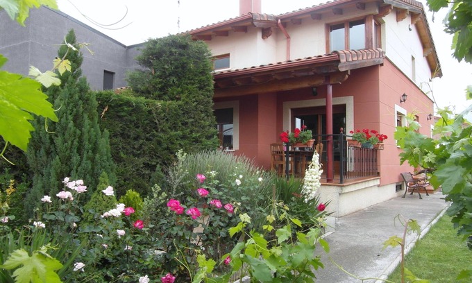 Buniel Cottage | Maison rurale Cuarenta y Ocho Luces, 4 étoiles, 10 km de Burgos