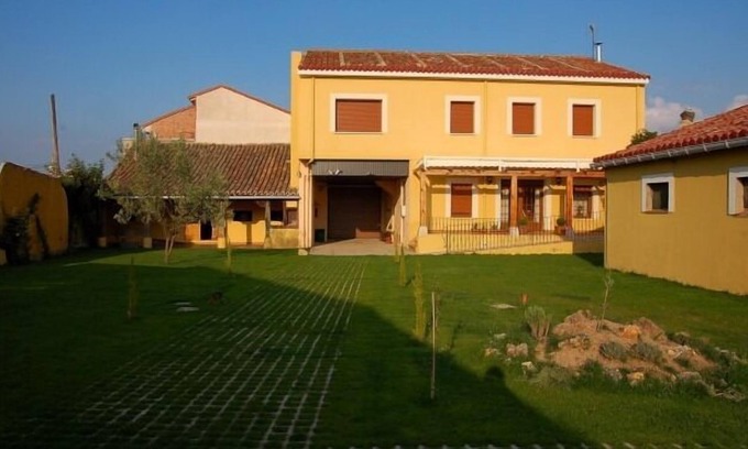 Banos de Cerrato Cottage | Gîte El Portal del Cerrato pour 12 personnes